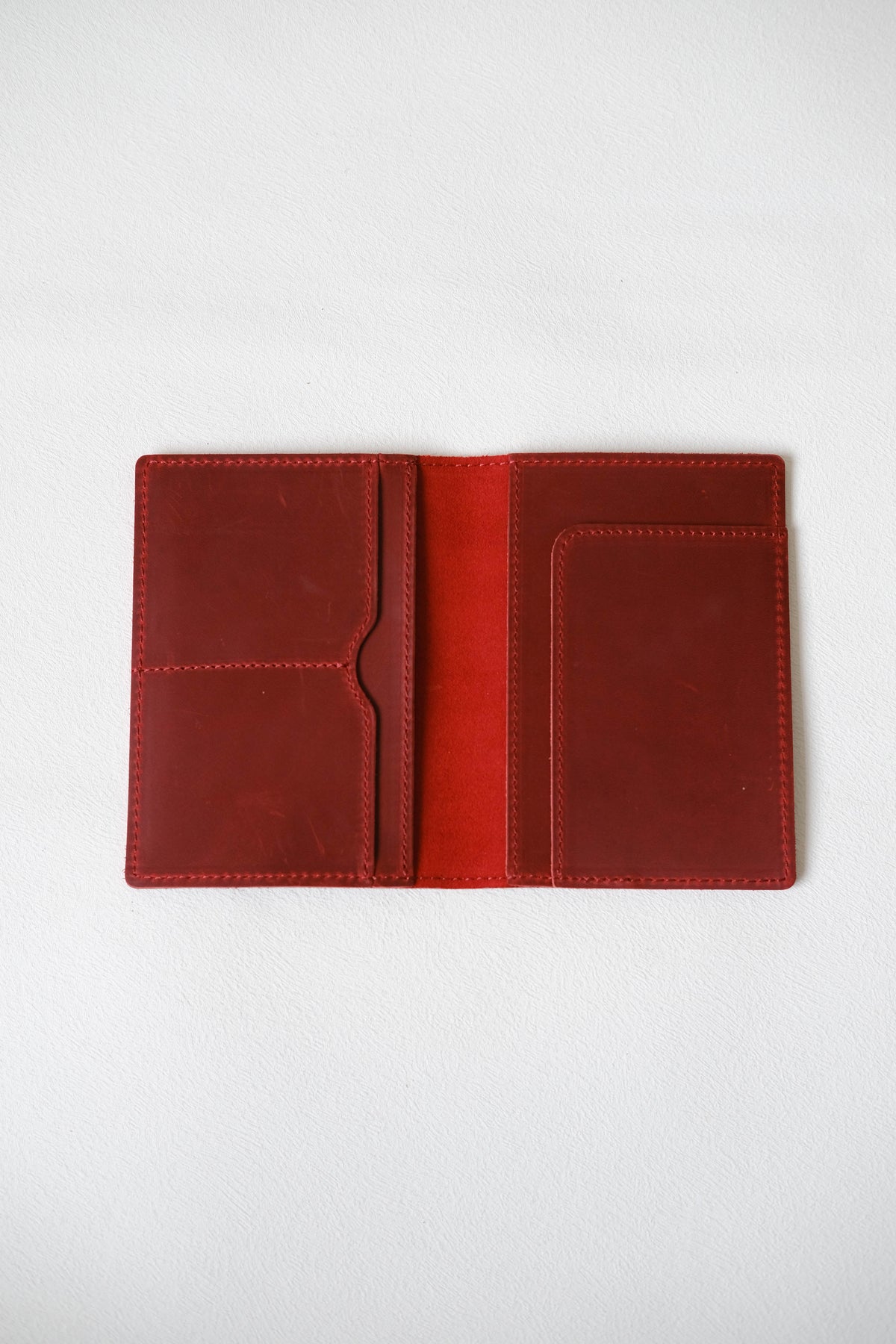 Voyage Luxe Genuine Leather Passport Sleeve In Wine Red