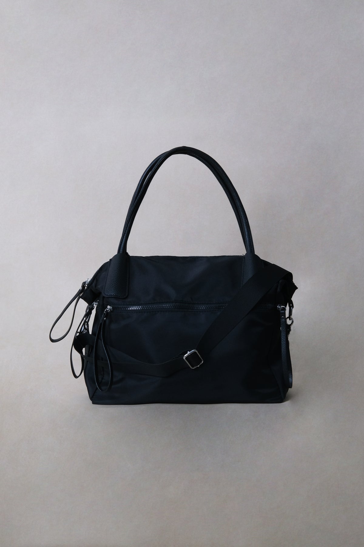 Classic Flow Crossbody Bag - Classic Black