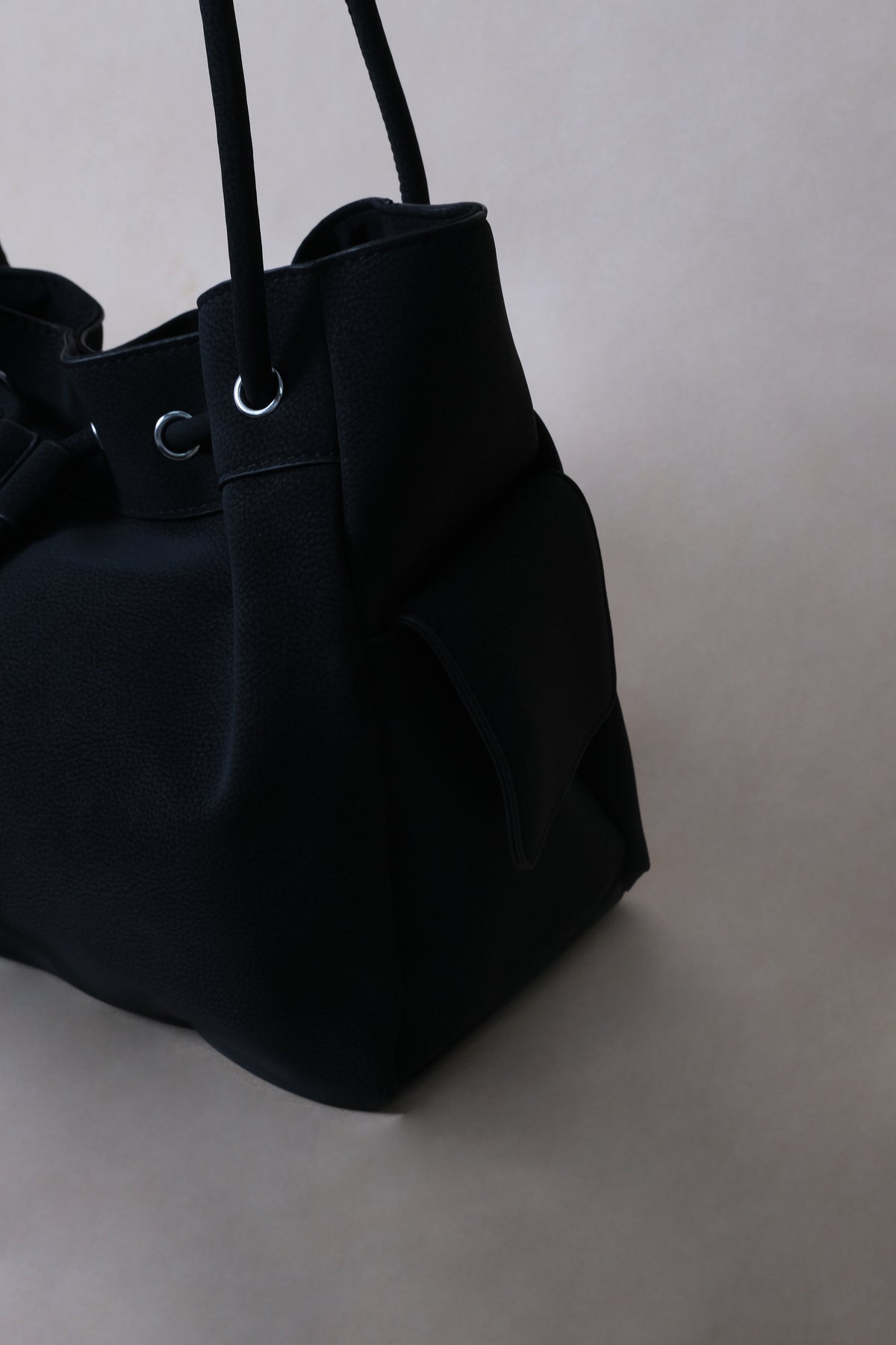 Classic Daily Tote - Classic Black