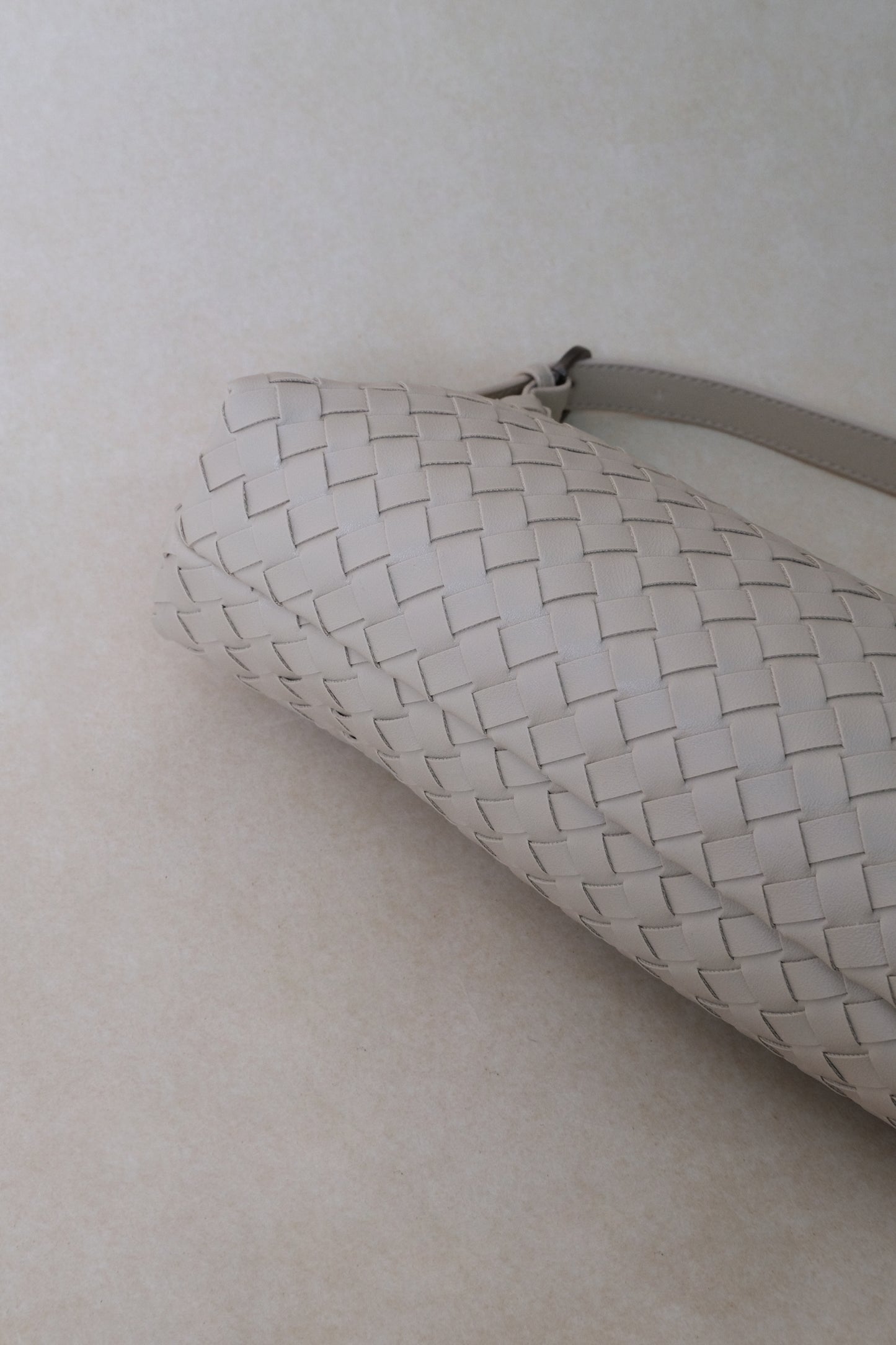 Maison Artisan Colette Baguette Bag - White Sand