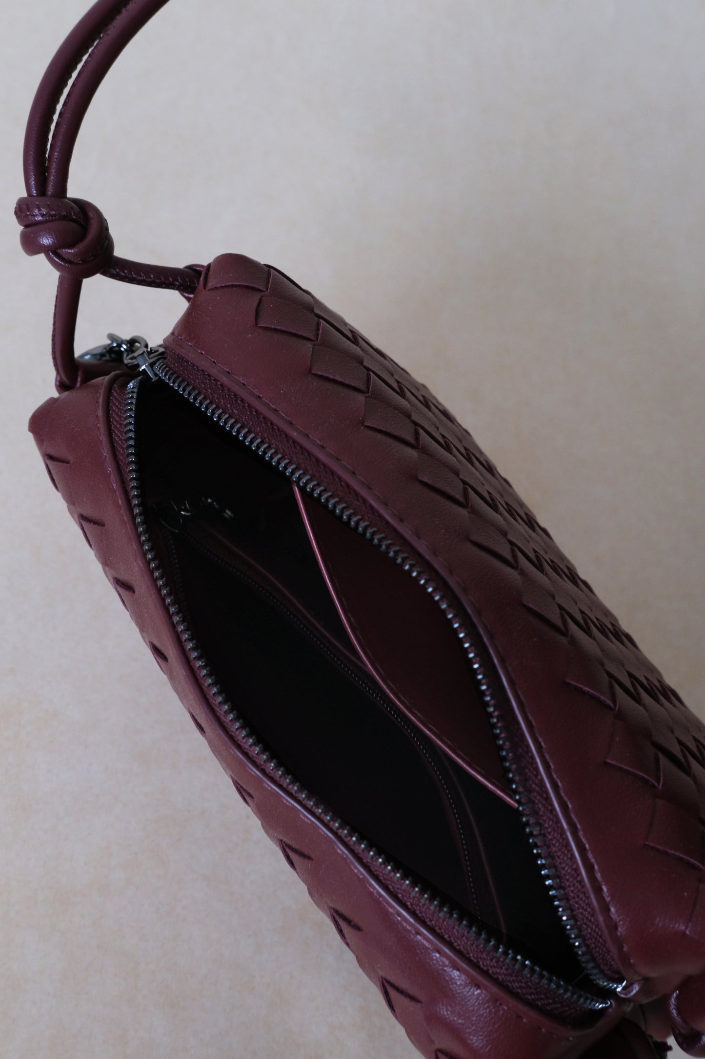 Artisan Elegance Box Bag - Shinny Wine Red