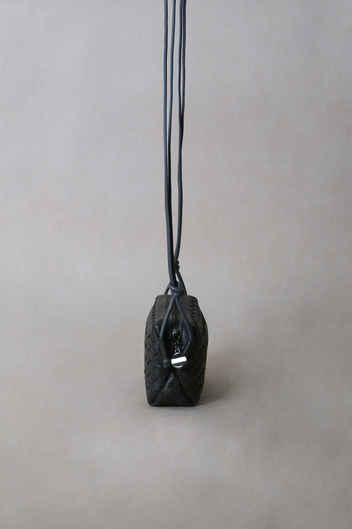 Artisan Elegance Box Bag - Gunmetal Gray