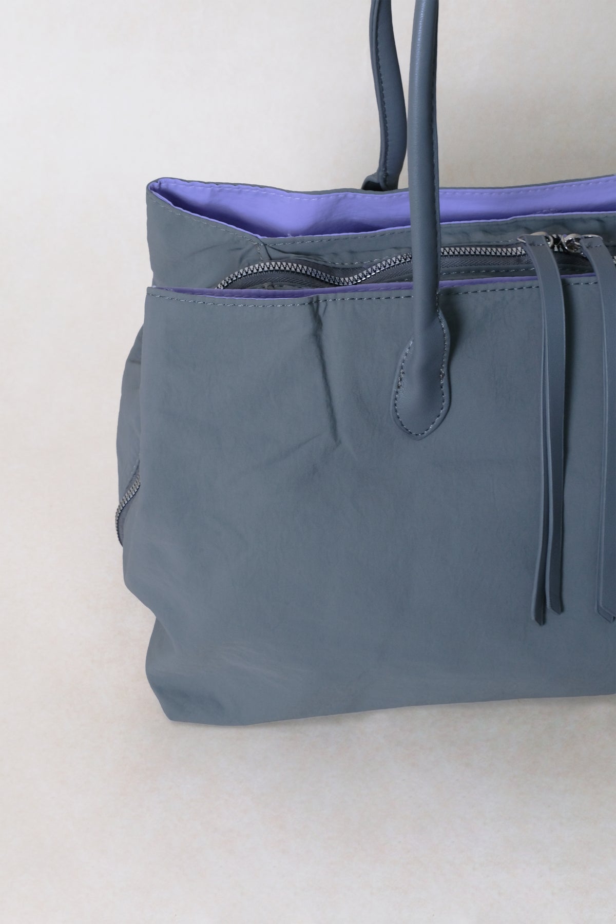 Classic Flow Vegan Leather Tote - Grey (With Charm)