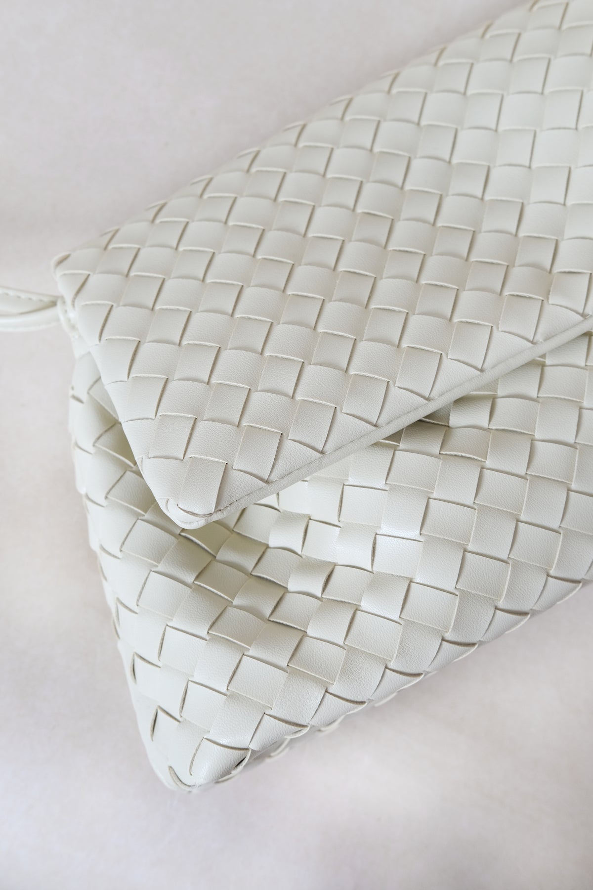 Artisan Classic Messenger Bag - Cream Yellow