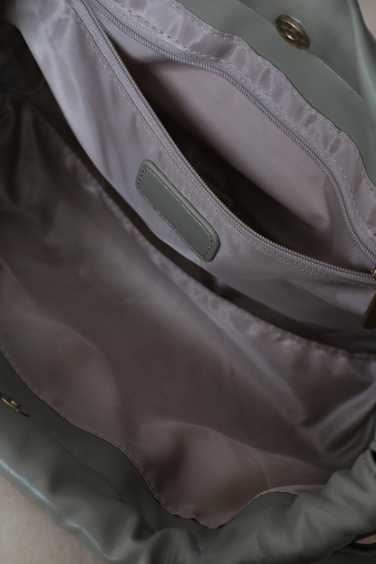 Artisan Classic Messenger Bag - Mineral Green