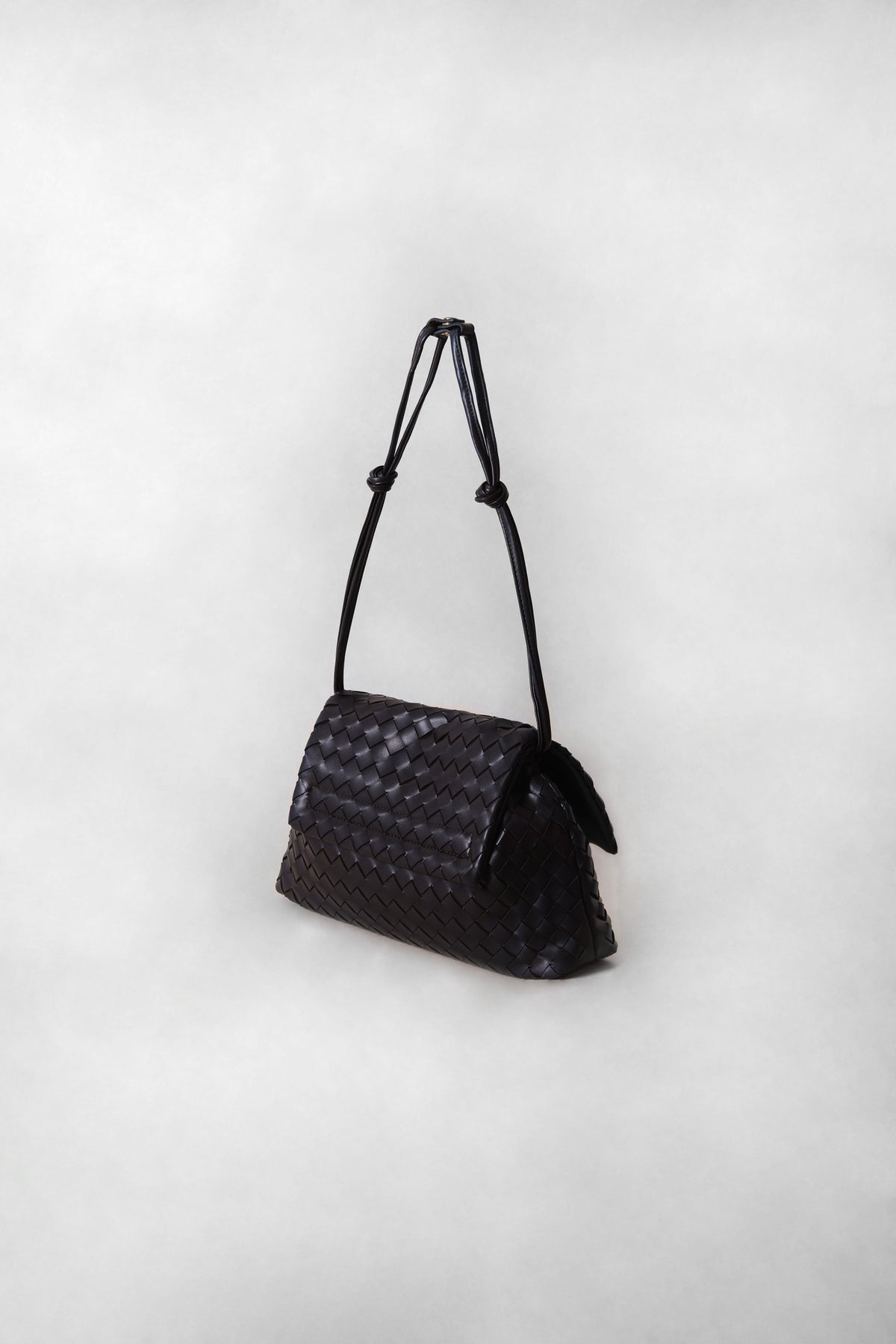Artisan Classic Messenger Bag - Black Currant
