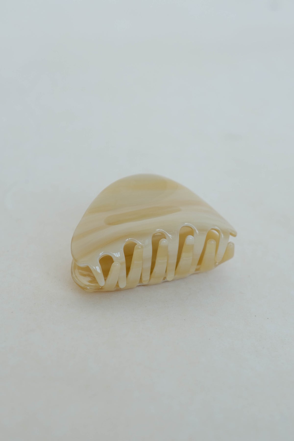 French Gripper Clip Latte Color