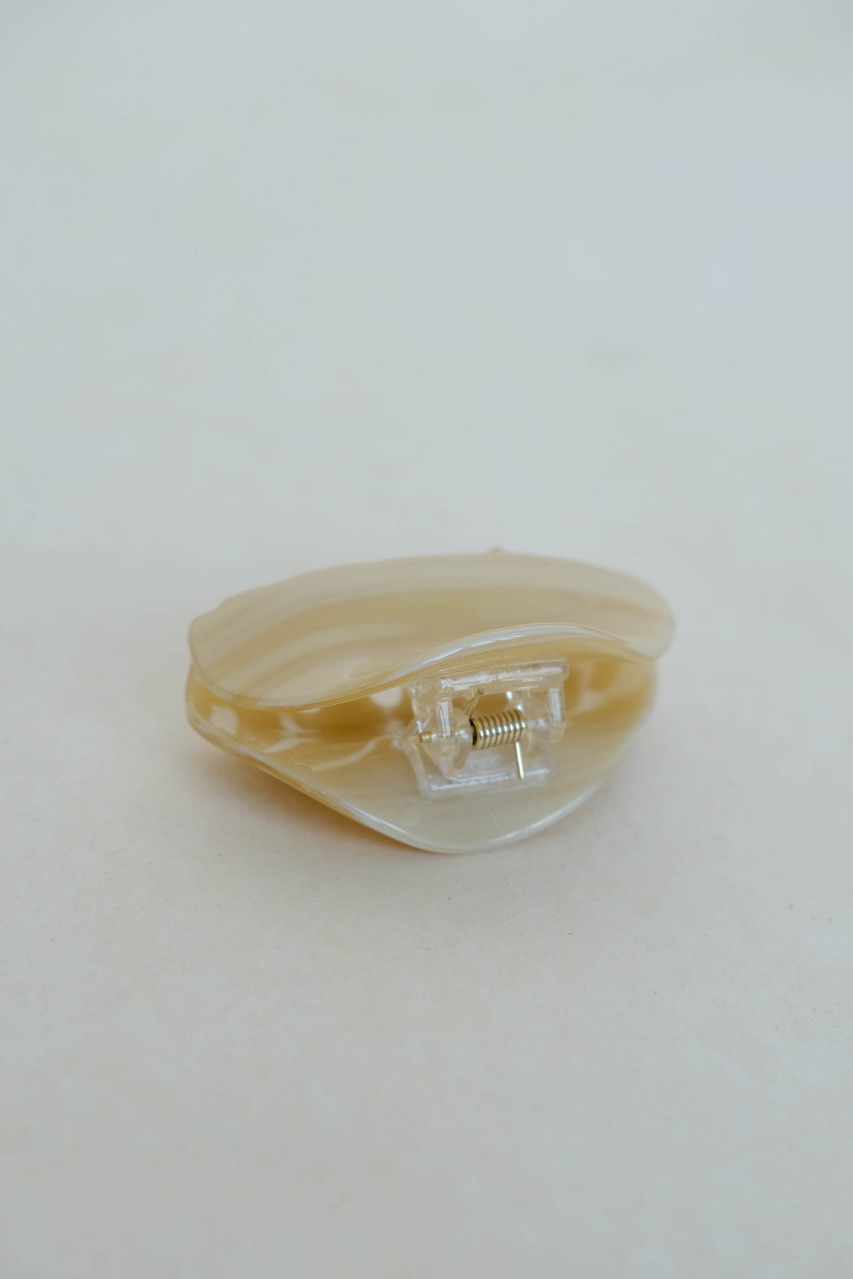 French Gripper Clip Latte Color