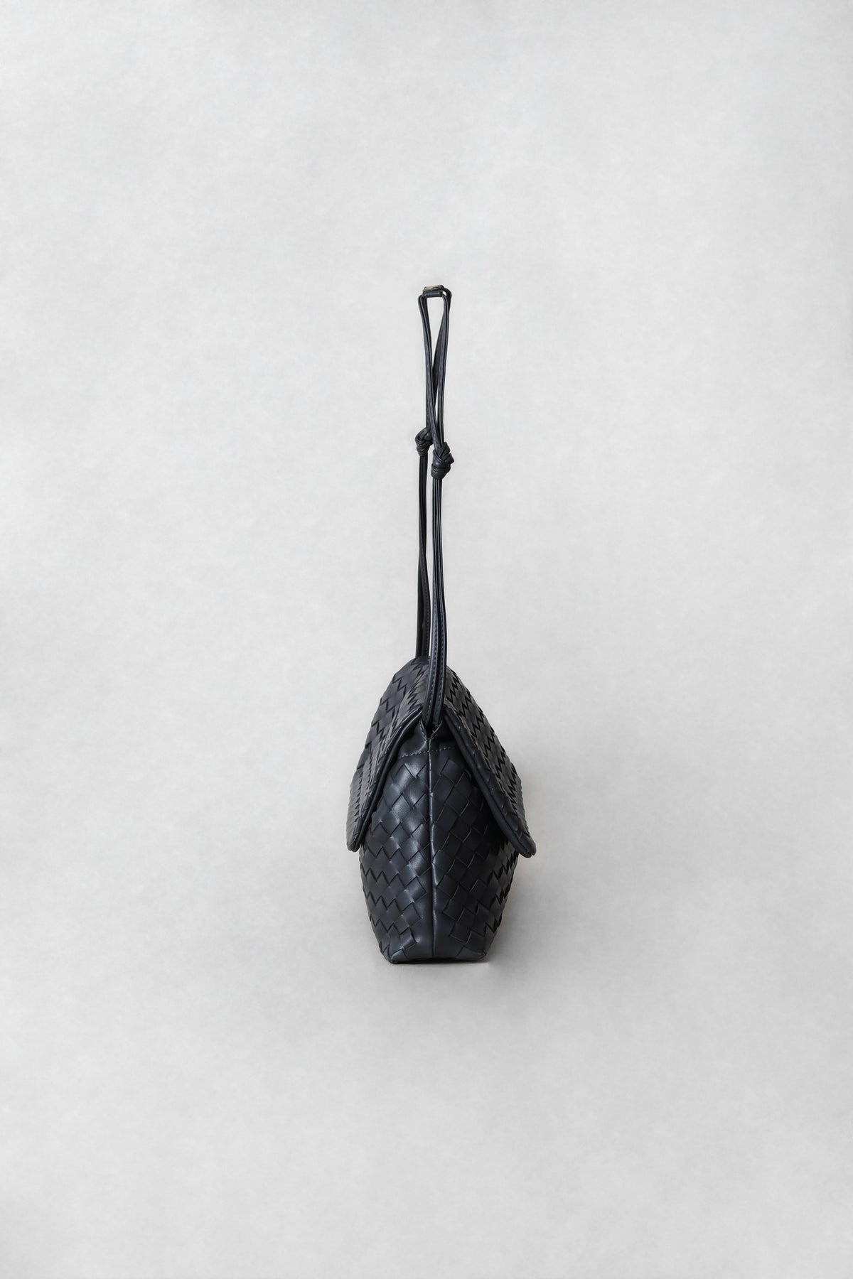 Artisan Classic Messenger Bag - Charcoal Gray