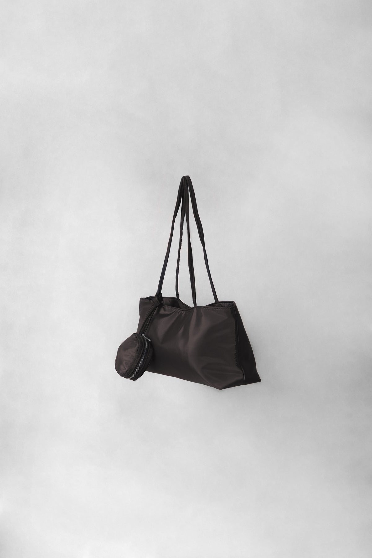 Classic Avenue Tote - Coffee (With Charm)