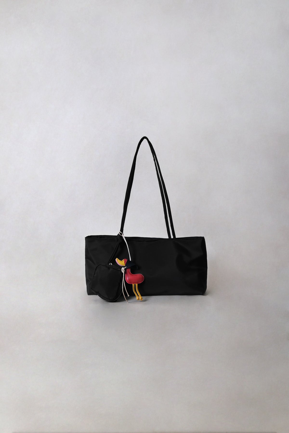 Classic Avenue Tote - Classic Black (With Charm)