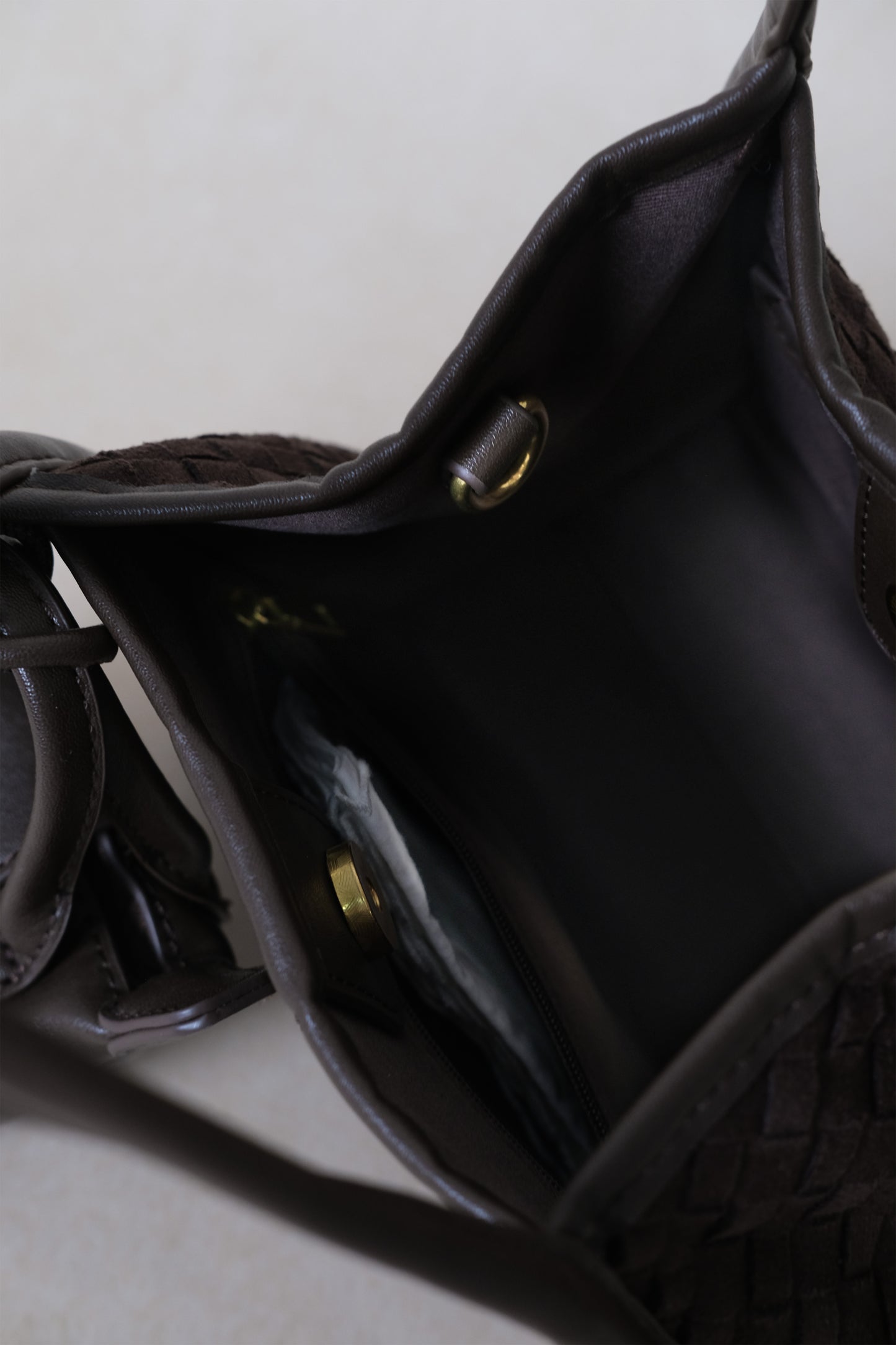 Artisan Grace Basket Bag - Coffee