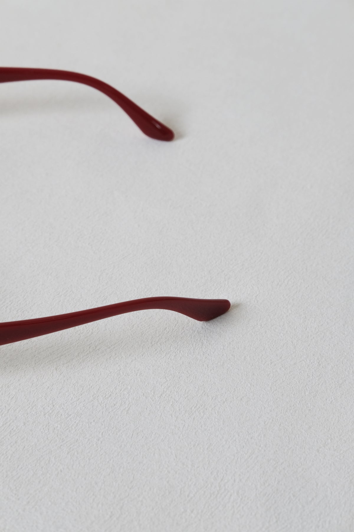 Lumière Oval Sunglasses - Creamy Pink Frame + Brown Lenses