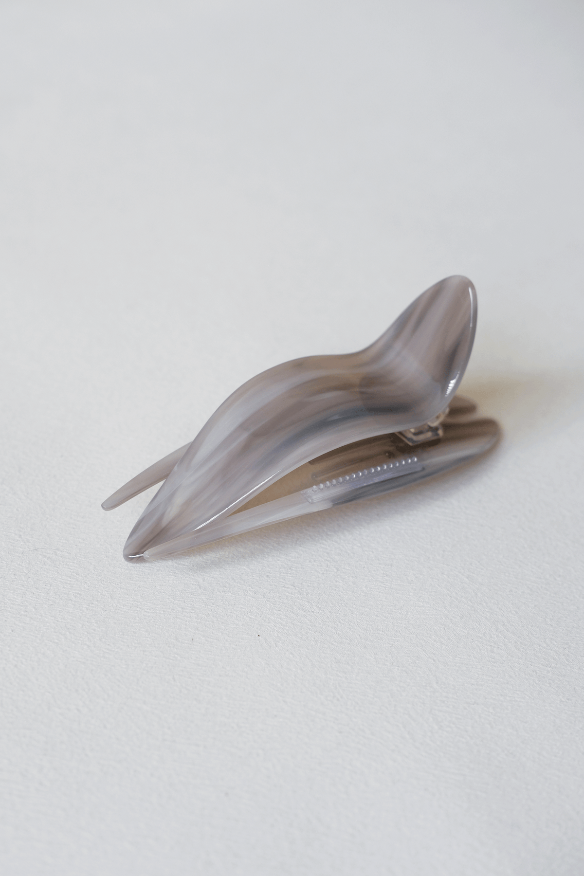 Lumière Tail Clip - Grey