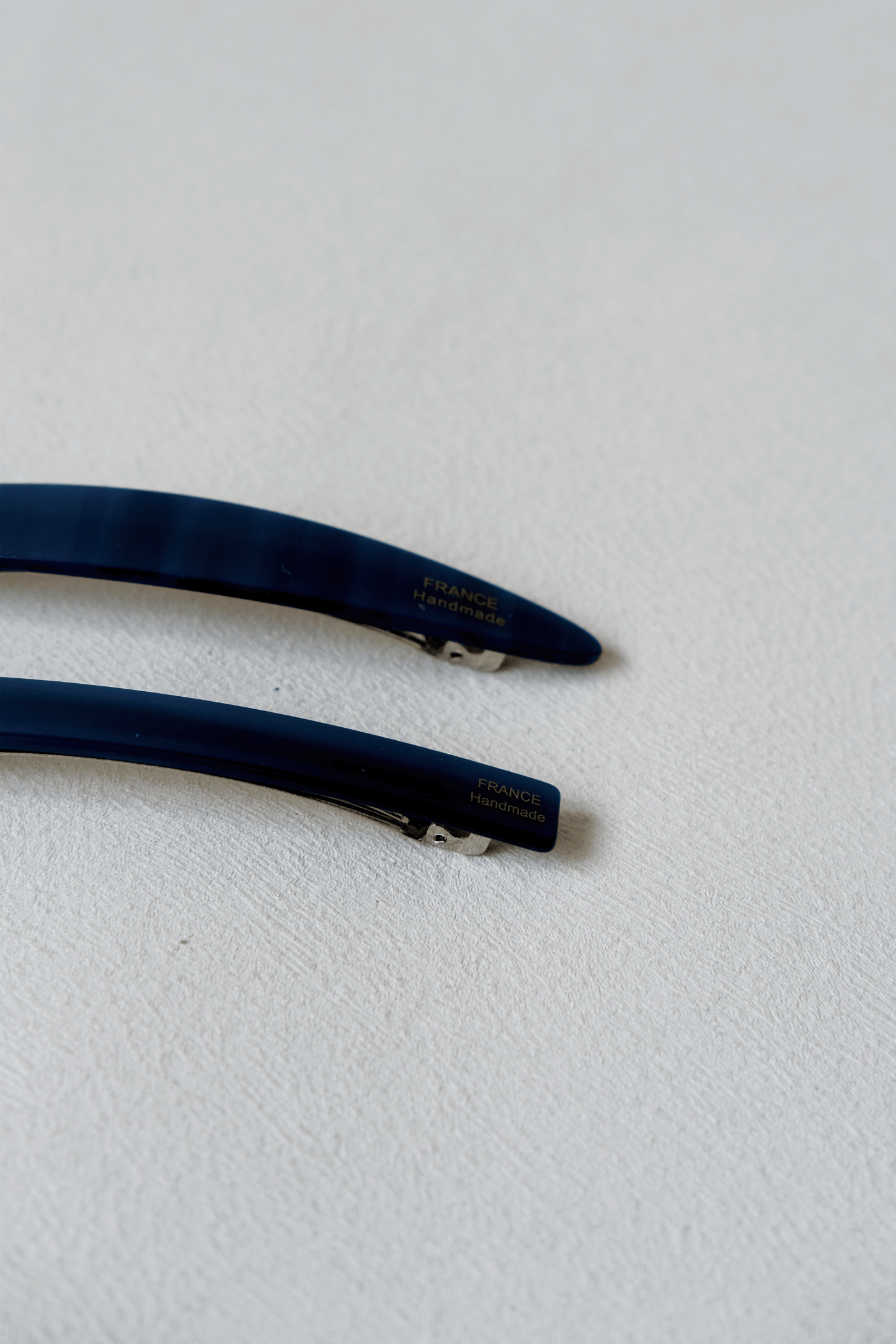 Oval Style Timeless Slim Barrette - Blue