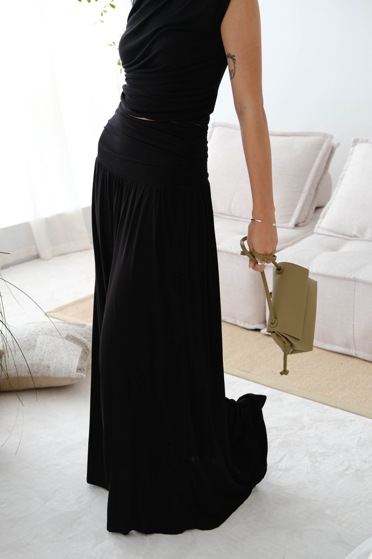 Wide Waistband Pleated Knitted Skirt In Classic Black