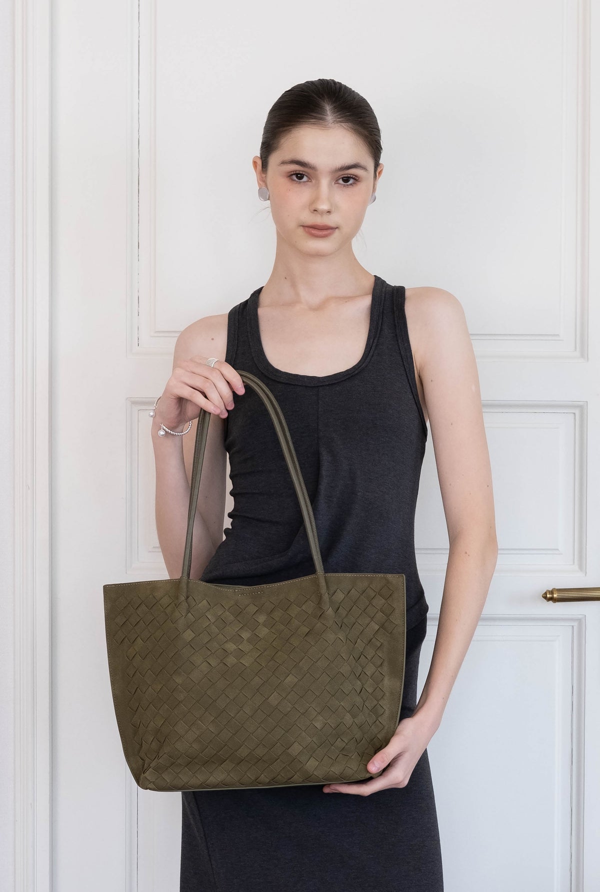 The Artisan Grande Tote - Olive Green