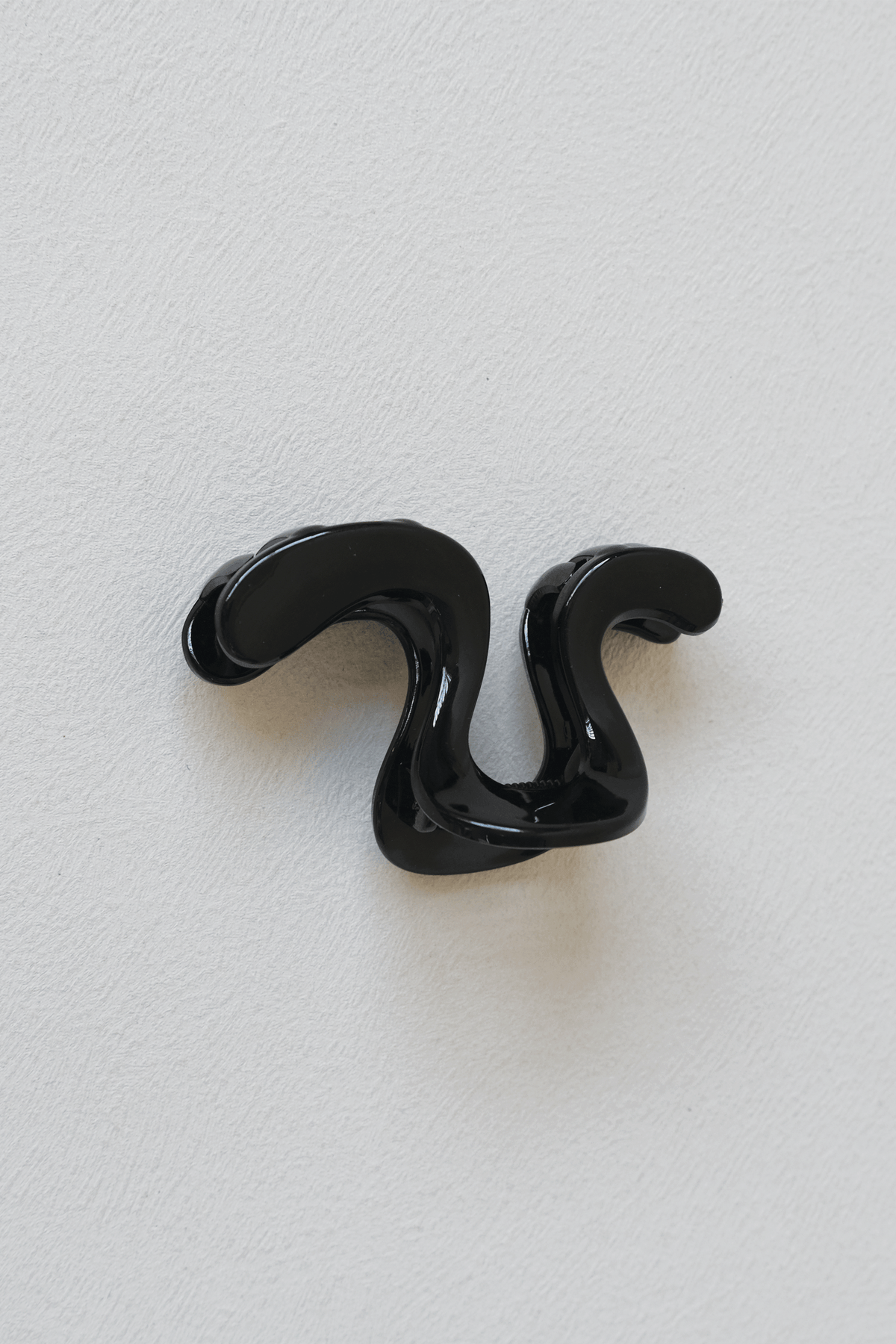 Grande Curve Claw Clip - Black