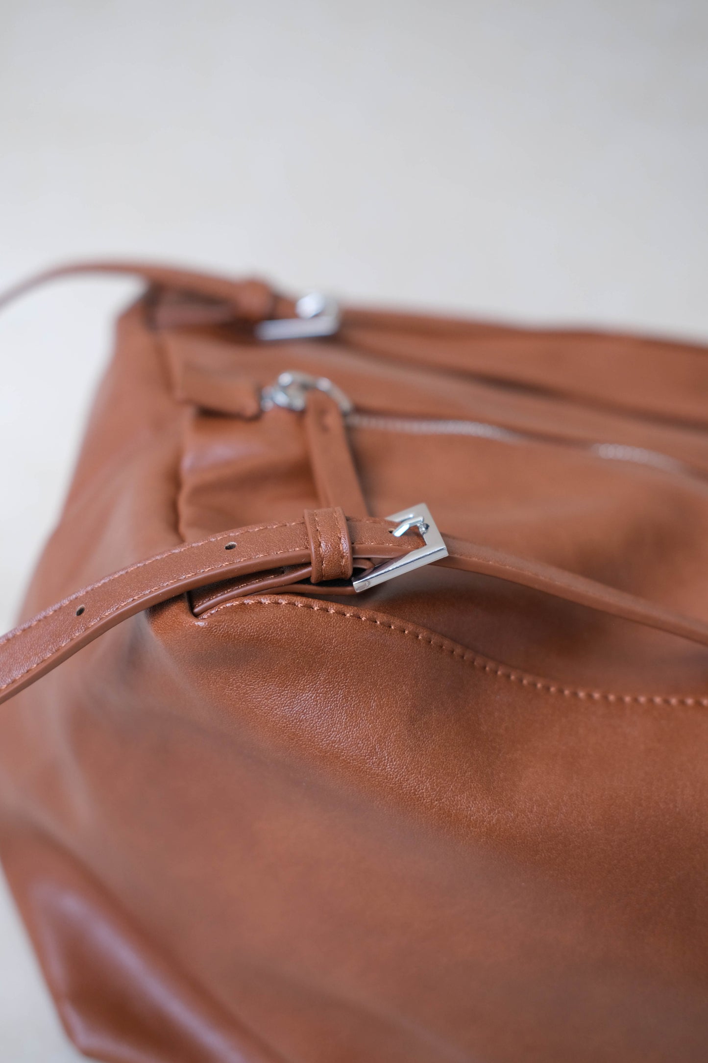 Adélie Carryall - Caramel Brown