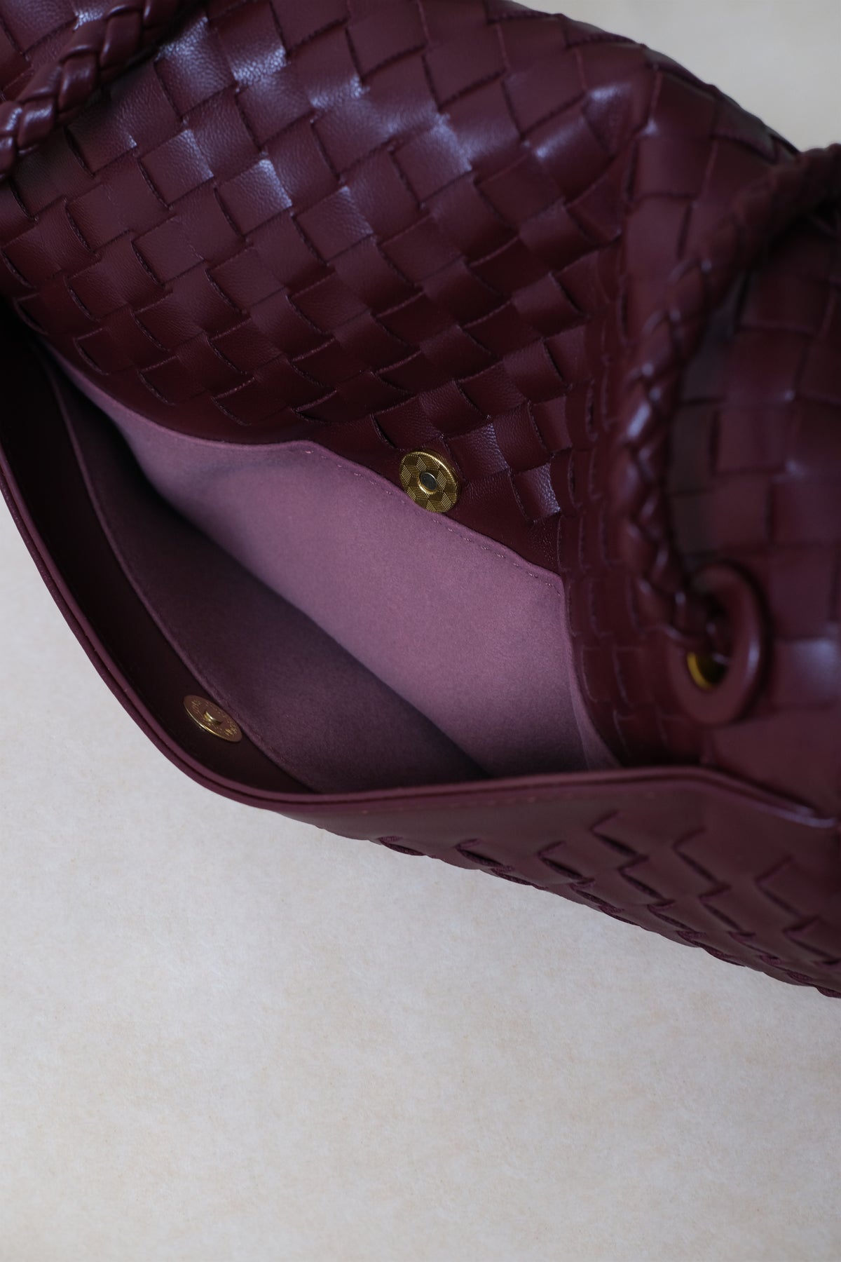 Artisan Linear Flap - Wine Red