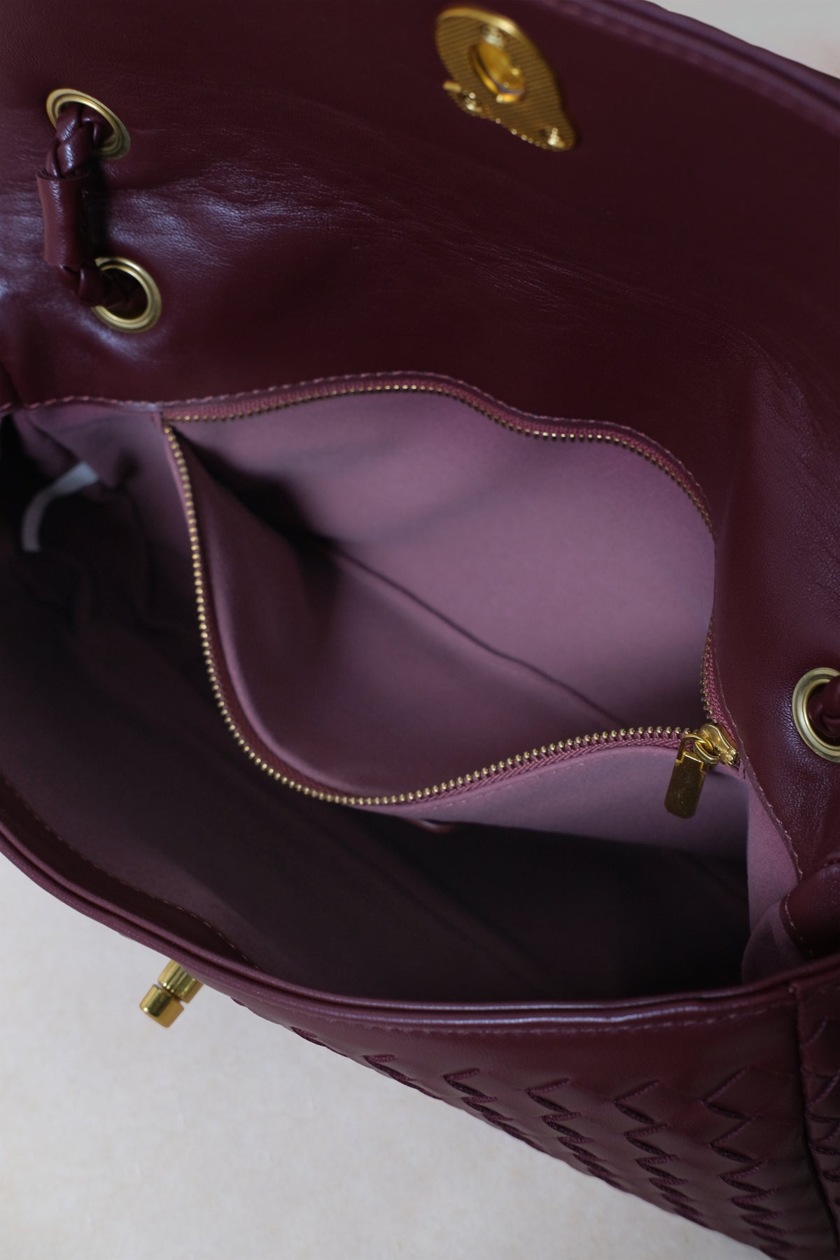 Artisan Linear Flap - Wine Red