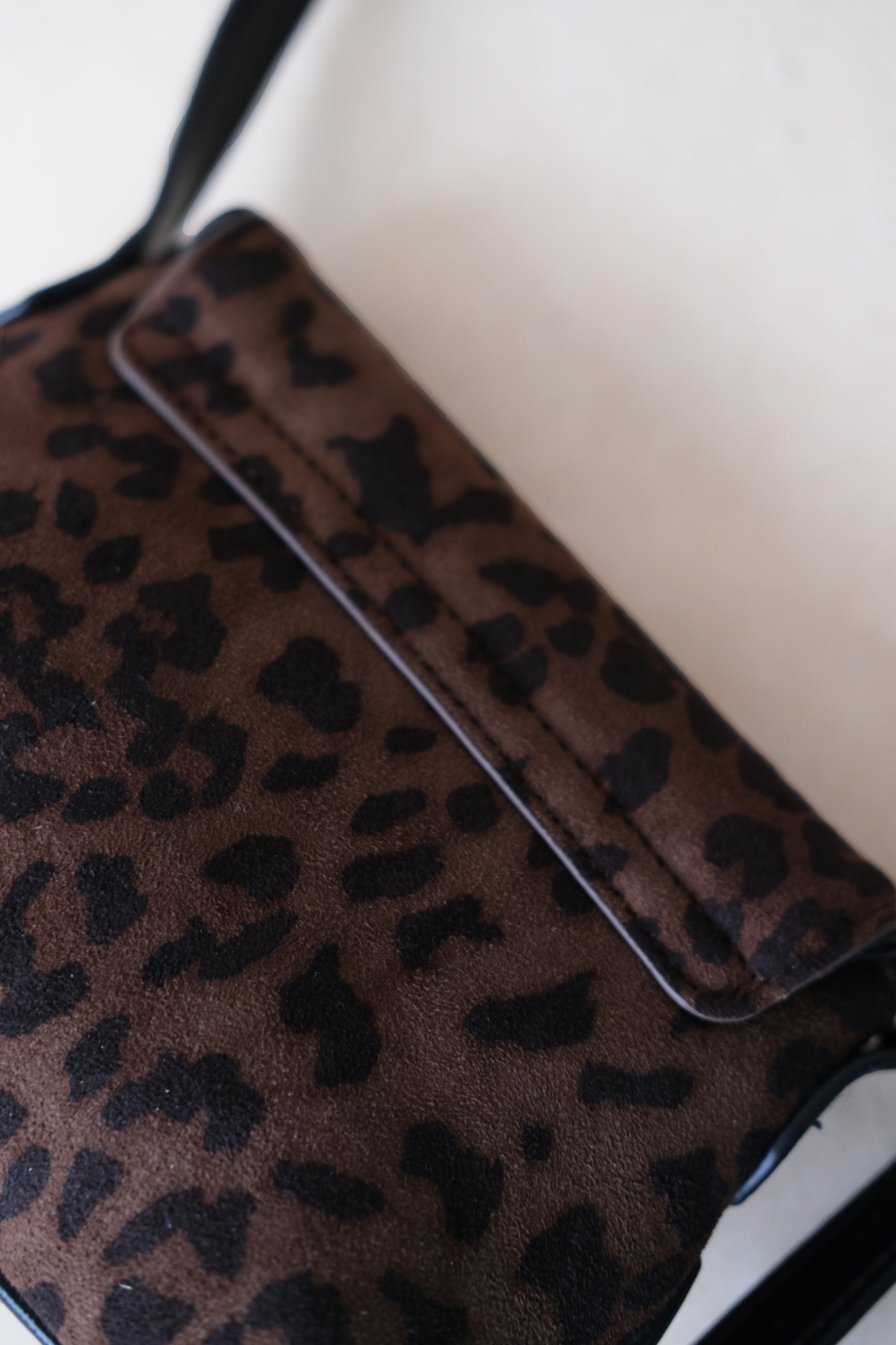 Classic Saddle Underarm Bag - Coffee Leopard