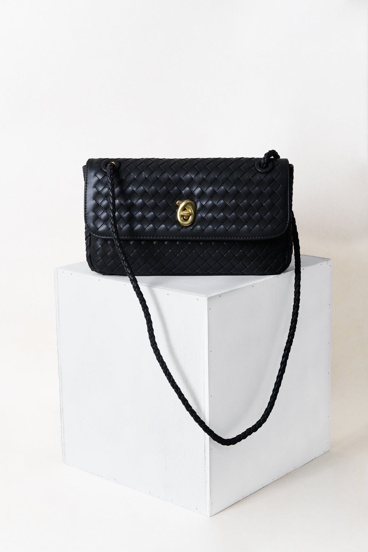 Artisan Linear Flap - Gunmetal Grey
