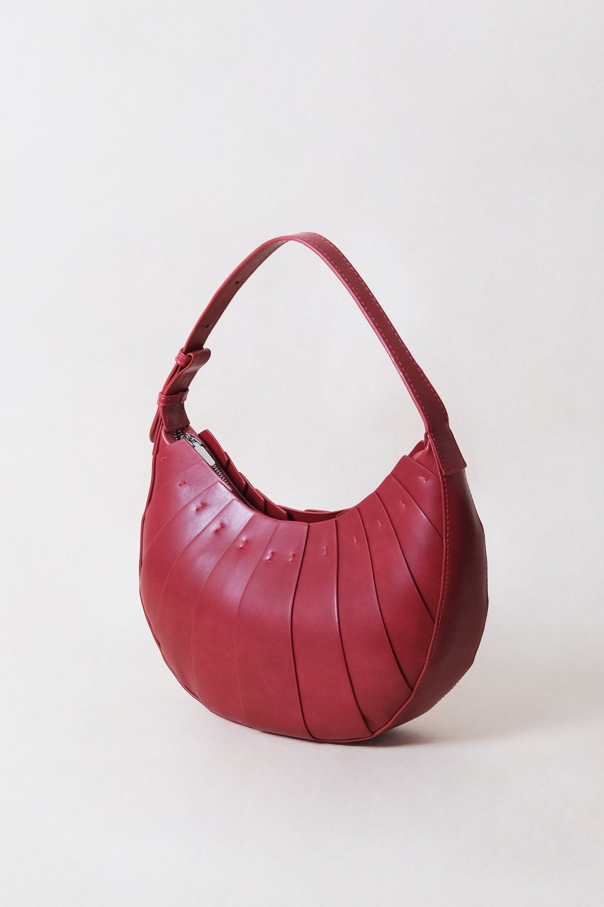 The Modena Slouch - Red