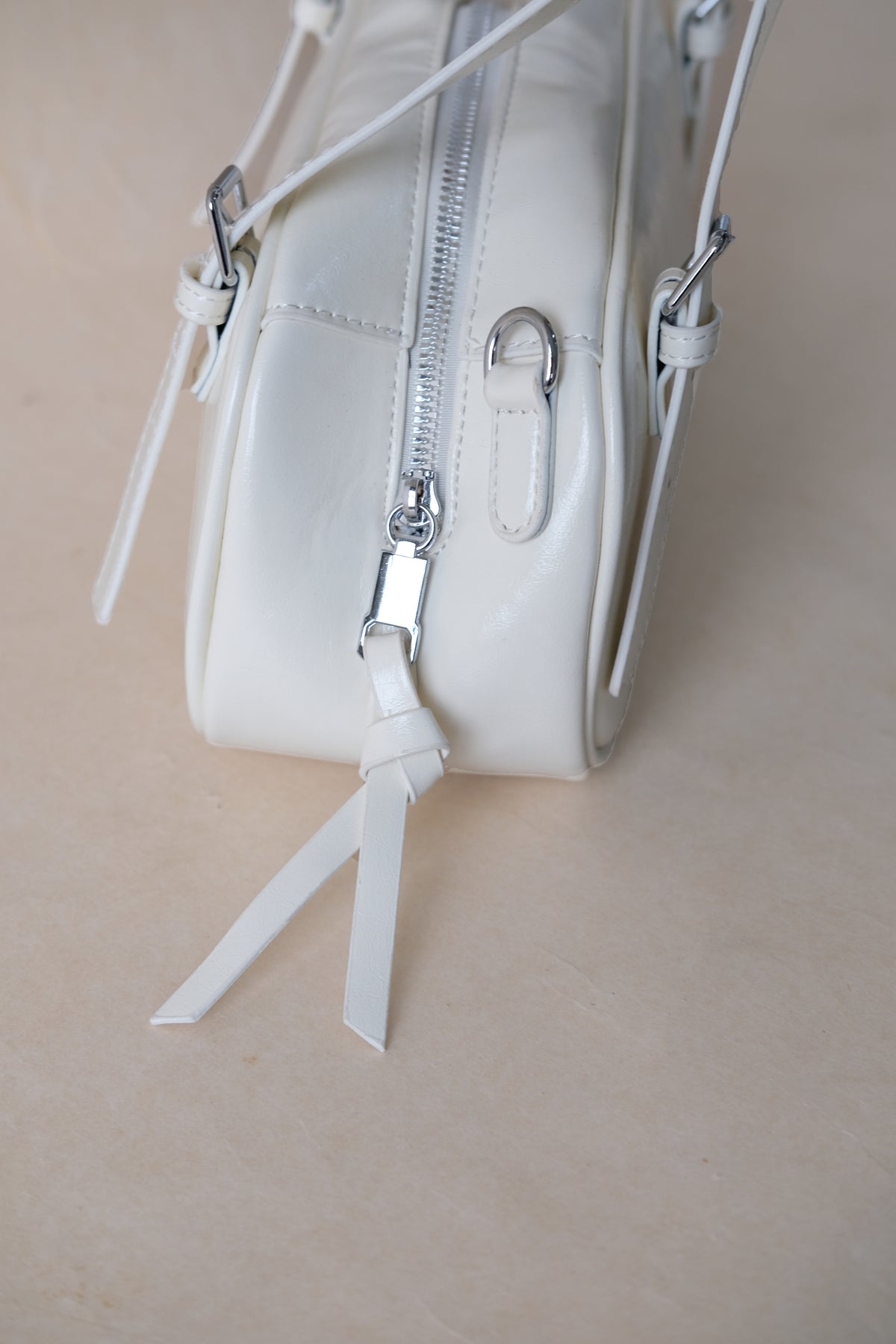 Vintage Baguette Shoulder Bag - Cream White