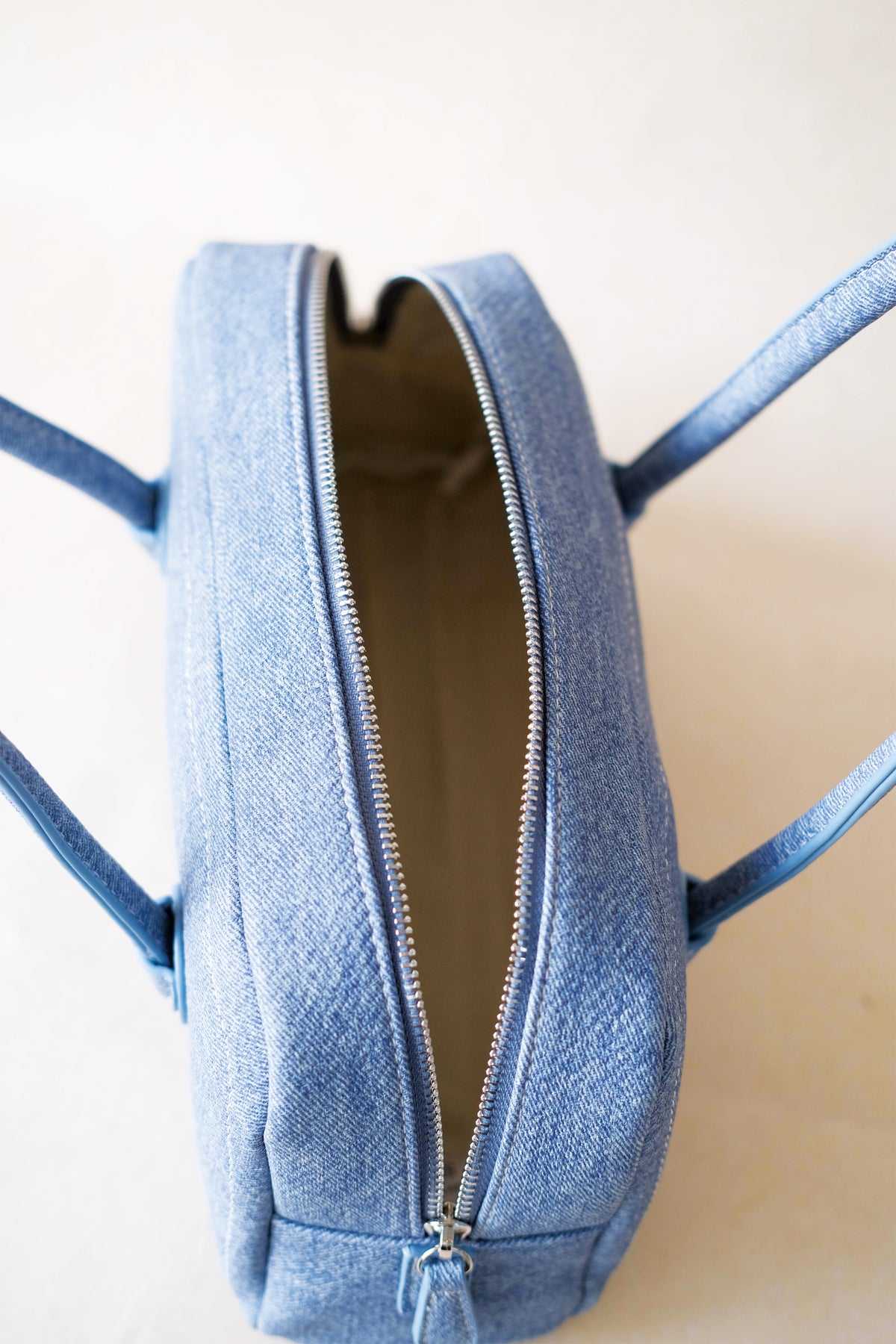 The Élan Denim Tote - Light Blue