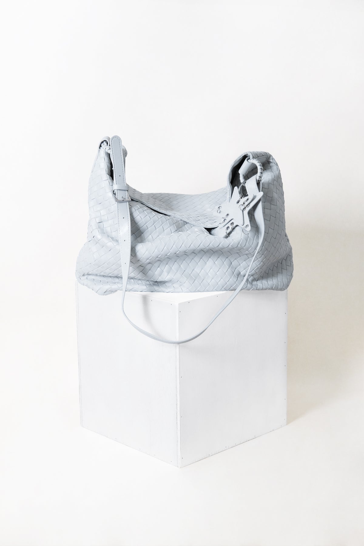 Artisan Élise Carryall - Satin Silver