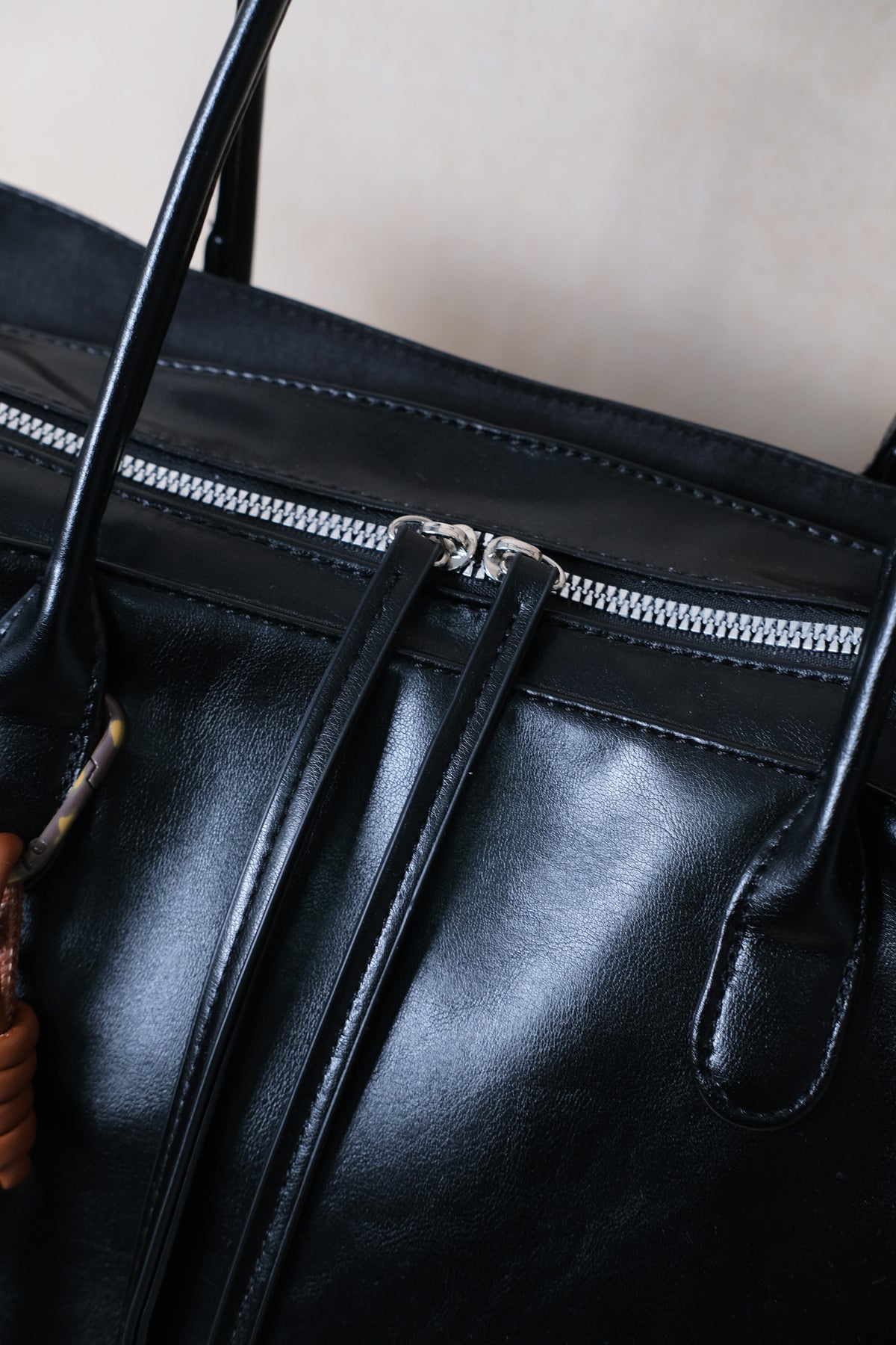 Classic Flow Work Tote - Classic Black (With Charm)