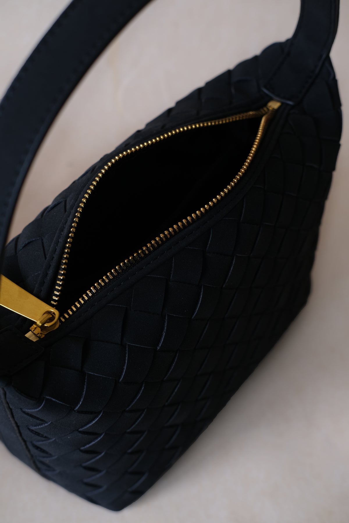 The Artisan Bag - Matte Black