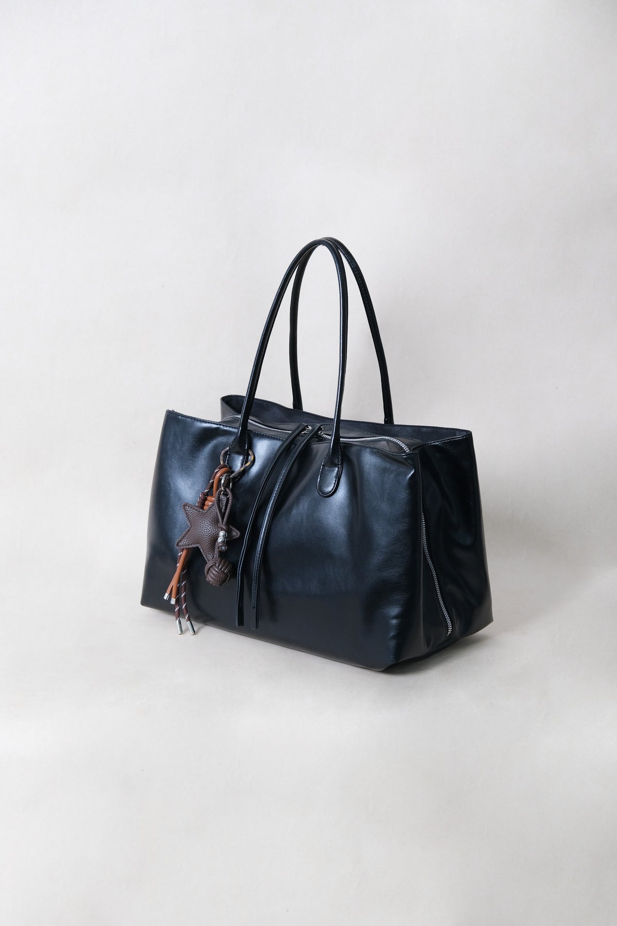 Classic Flow Work Tote - Classic Black (With Charm)