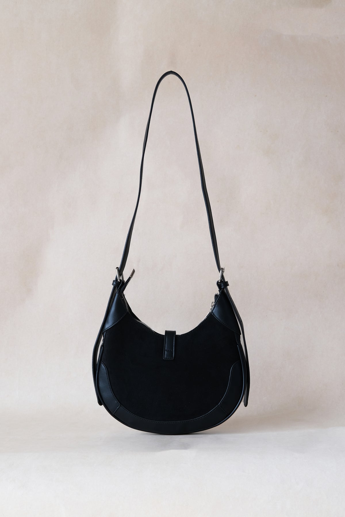 Classic Velvet Saddle Handbag - Classic Black