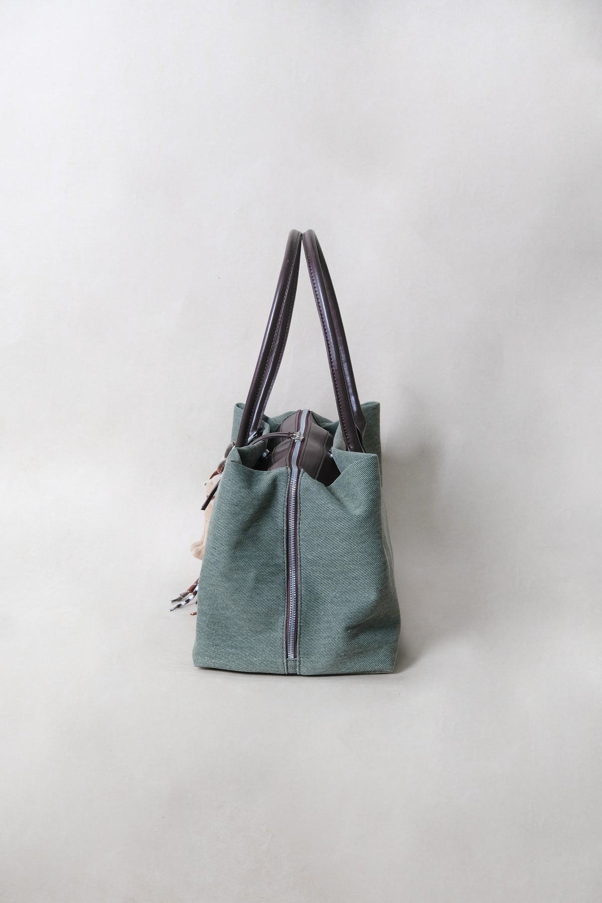 Classic Flow Everyday Canvas Tote - Green (With Charm)