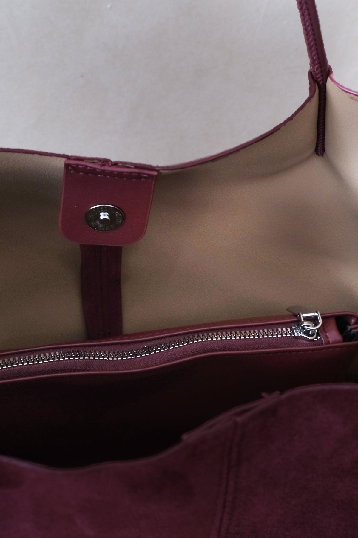 French Ease Tote - Wine Red