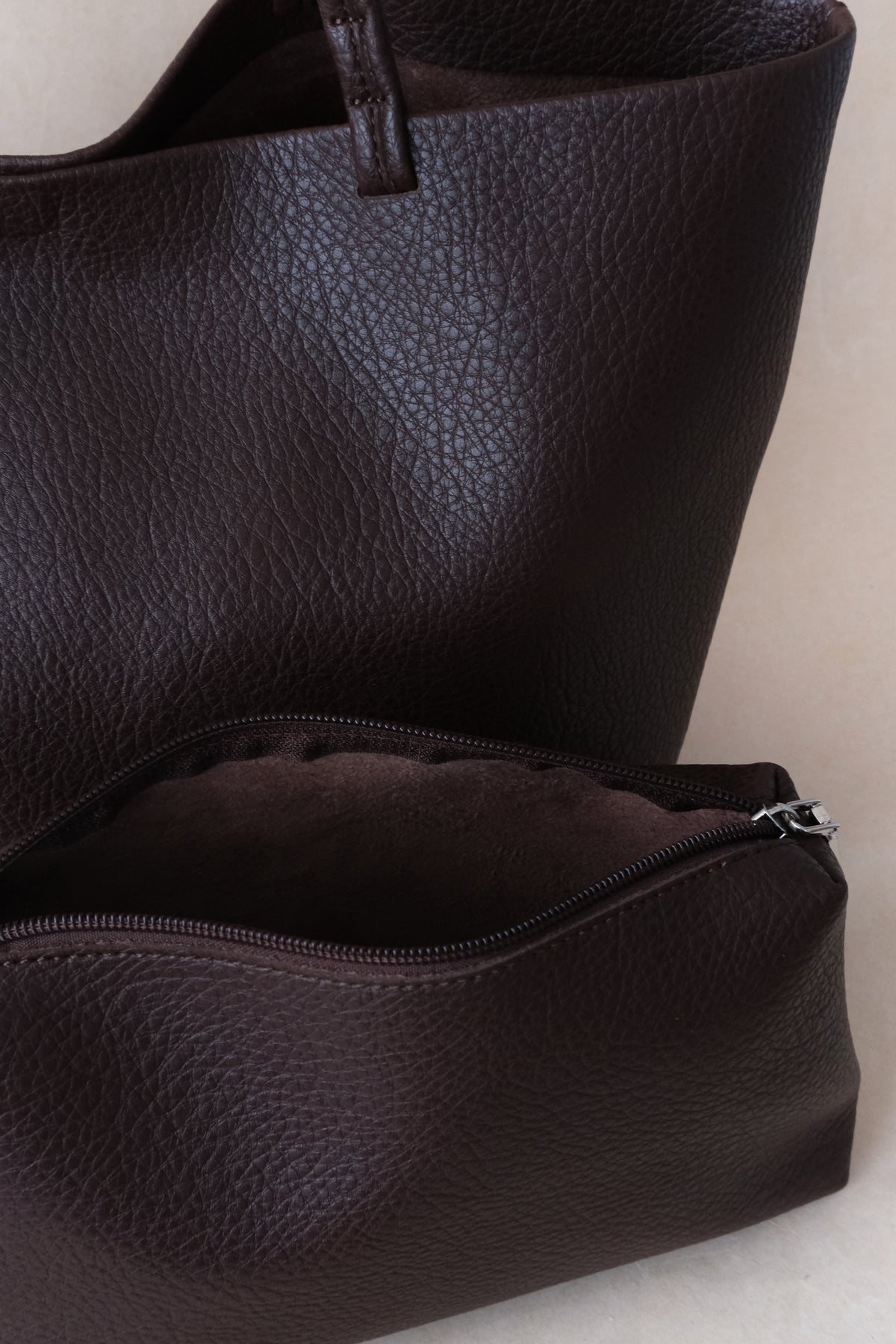 Ara Luxe Shoulder Tote - Coffee