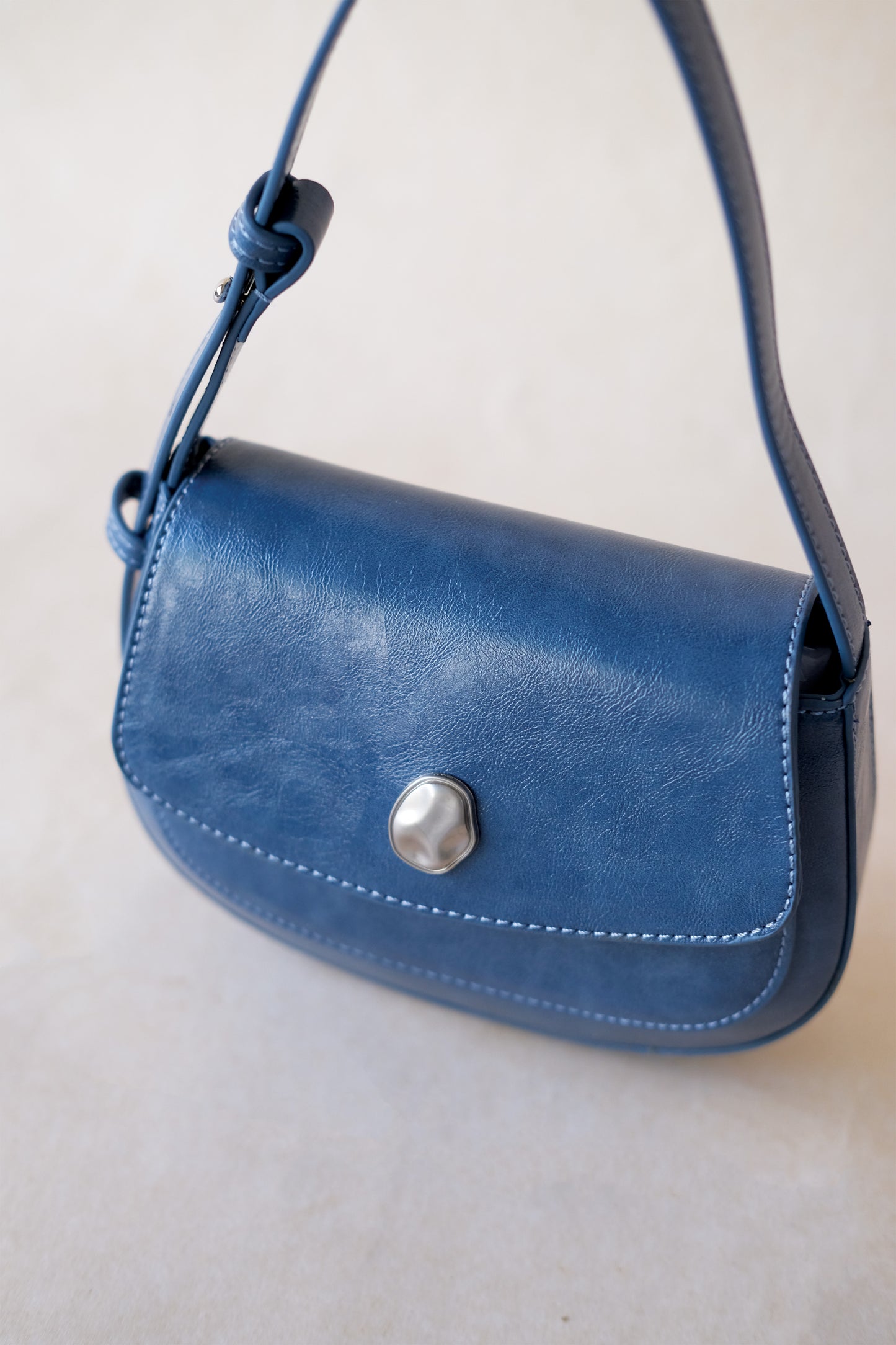The Yuna Saddle Bag - Deep Ocean Blue