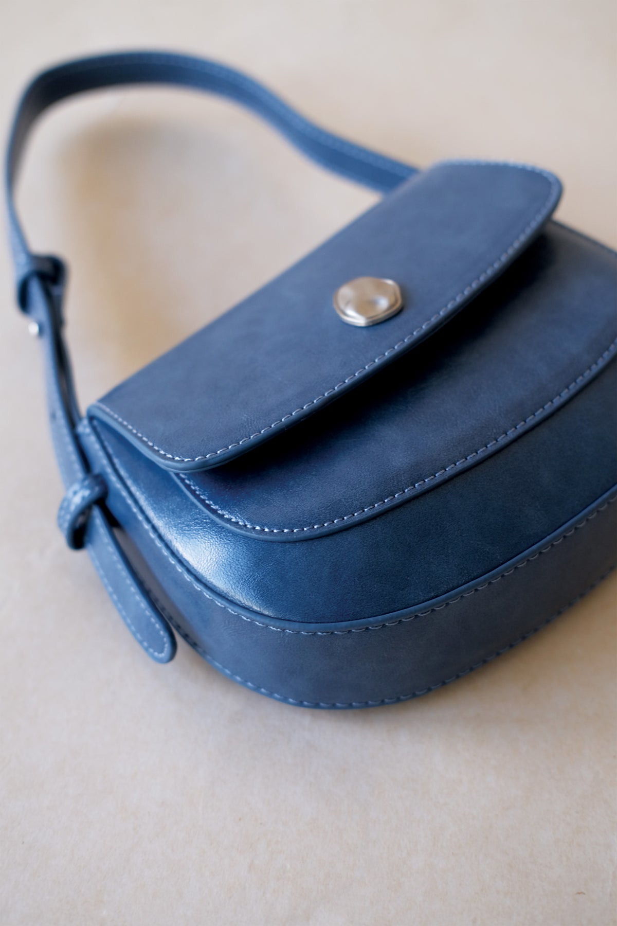 The Yuna Saddle Bag - Deep Ocean Blue