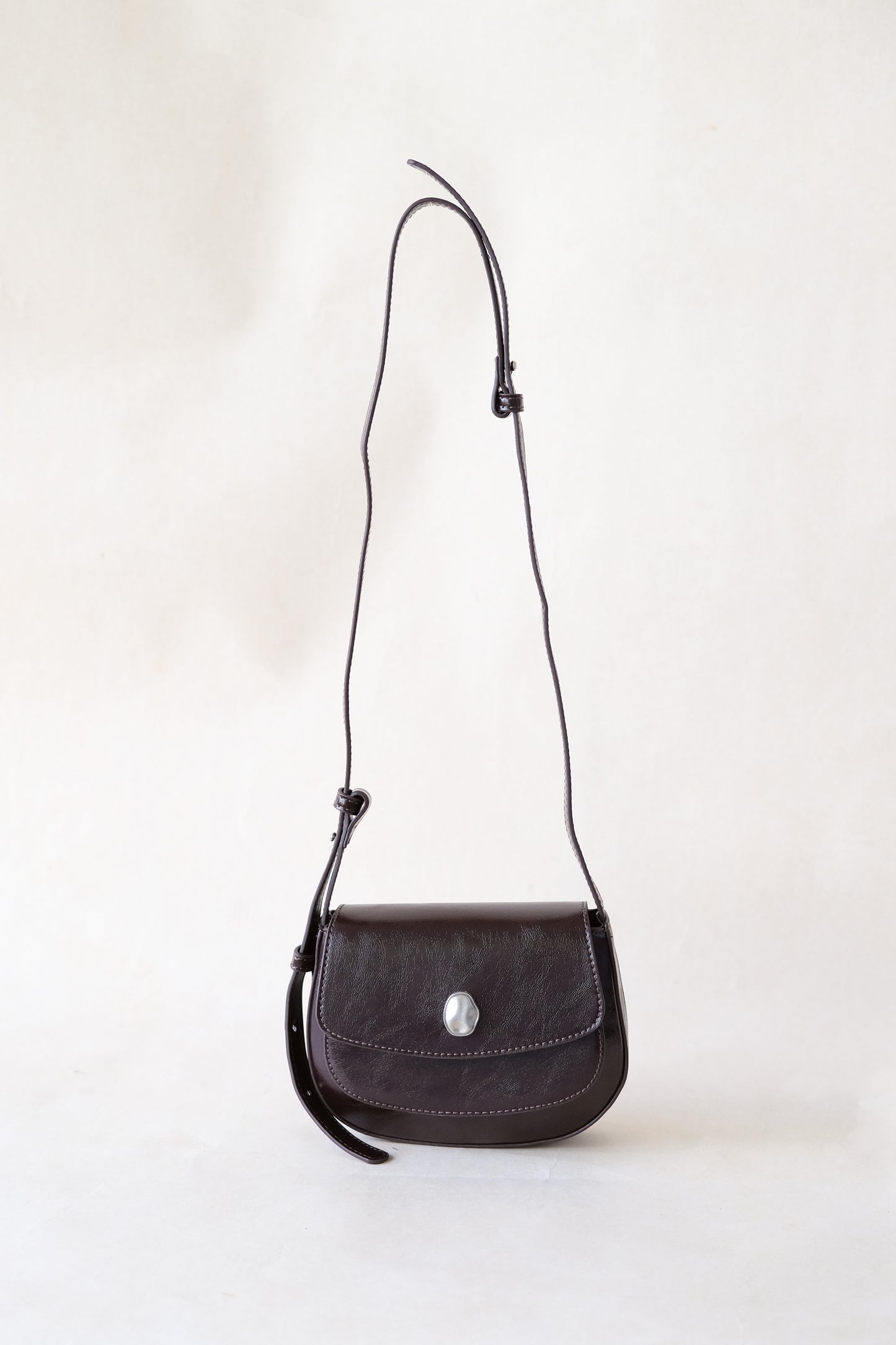 The Yuna Saddle Bag - Dark Coffee