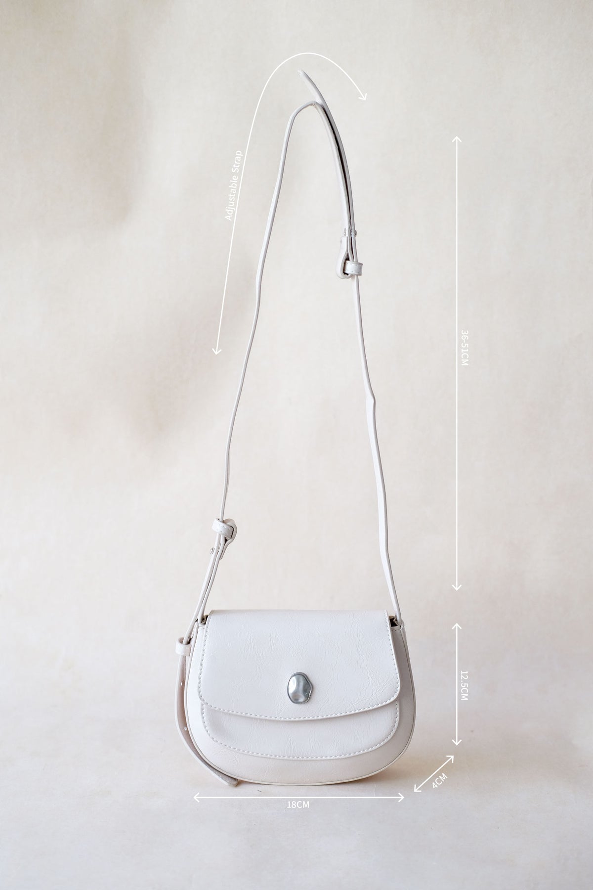 The Yuna Saddle Bag - White