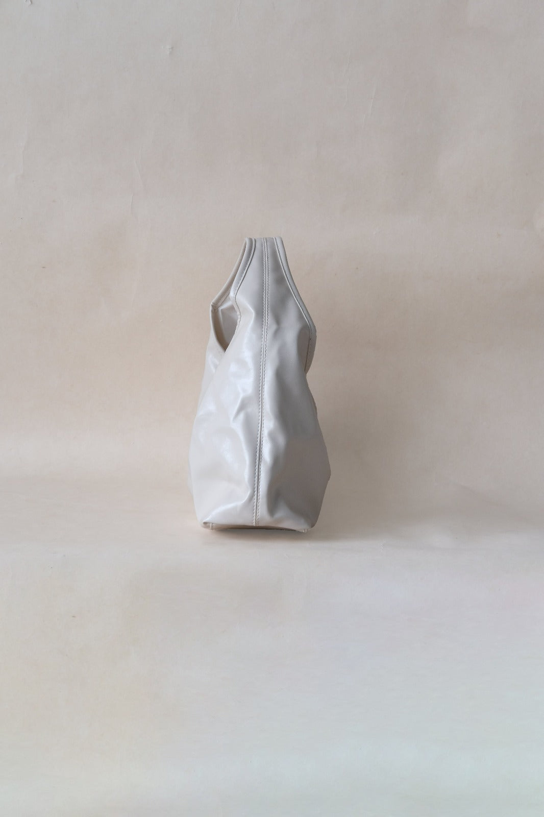 The Eloise Hobo - White