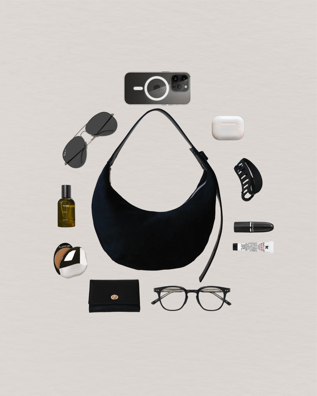 Portable Dumpling Crescent Bun In Classic Black