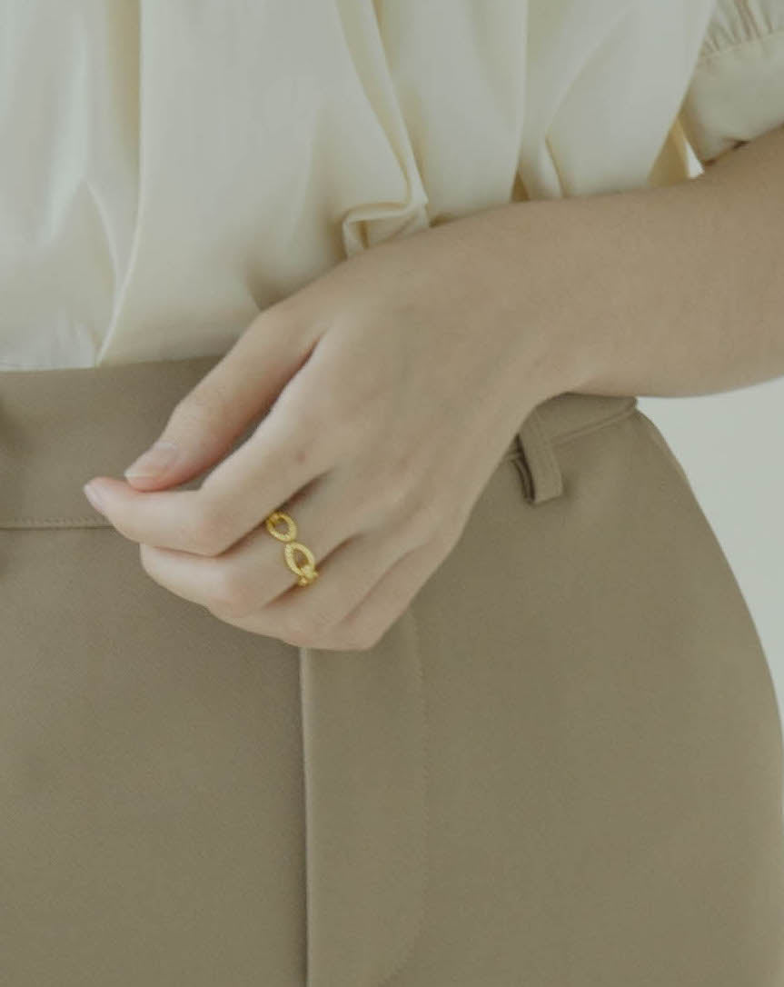 French style chain ring in Gold Vermeil