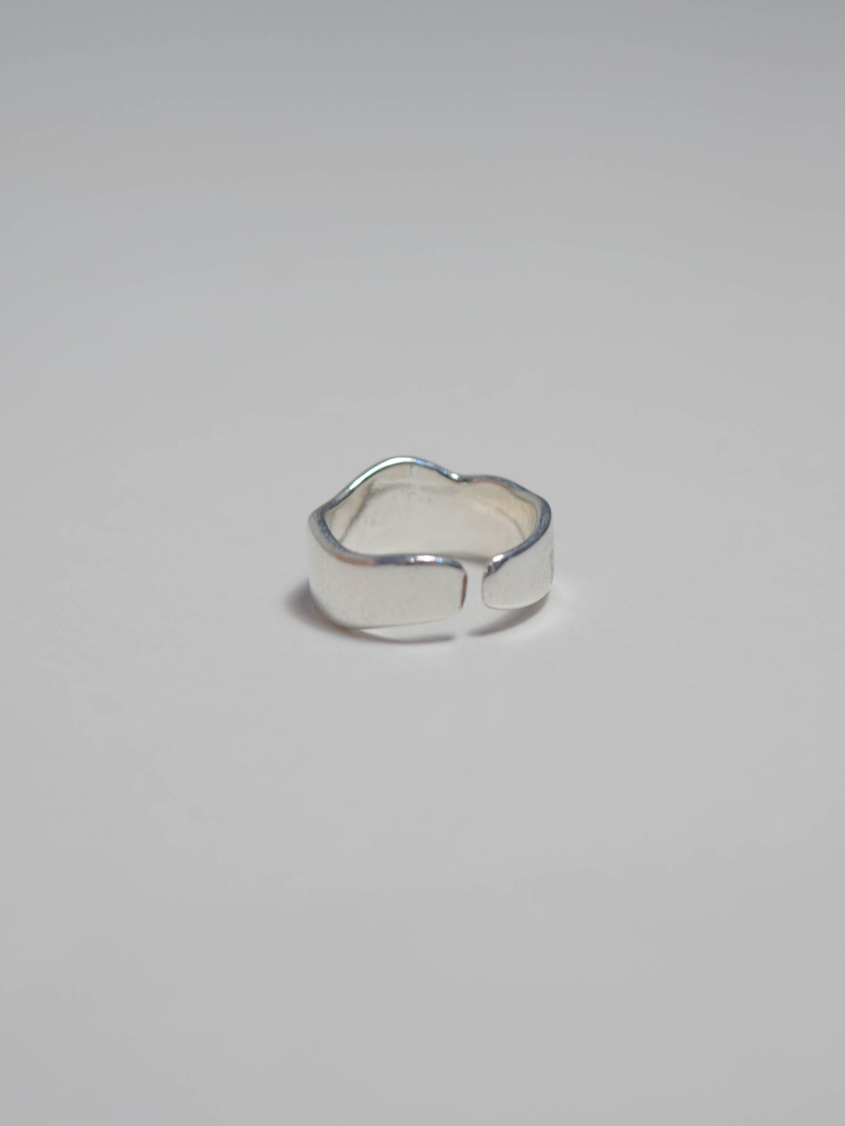 Irregular thin ring