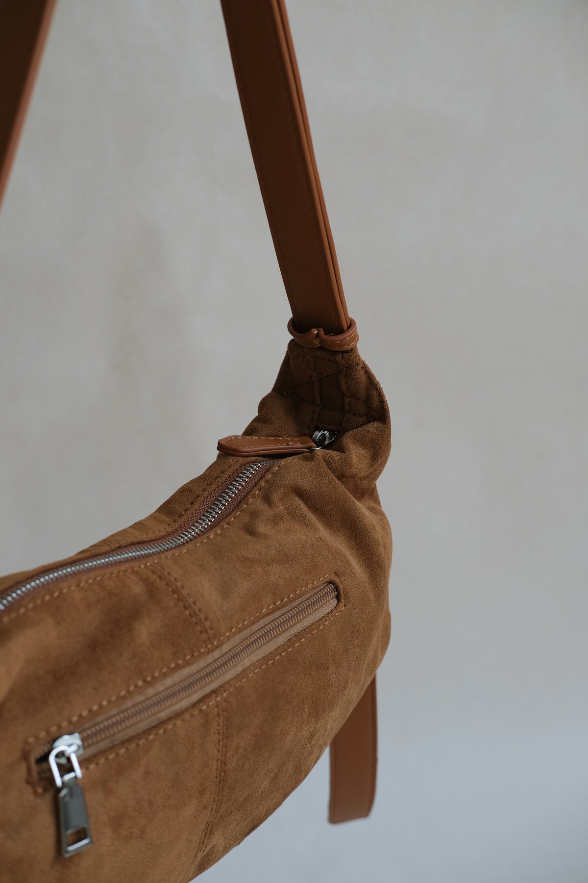 Vintage Suedette Dumpling Bag in Camel