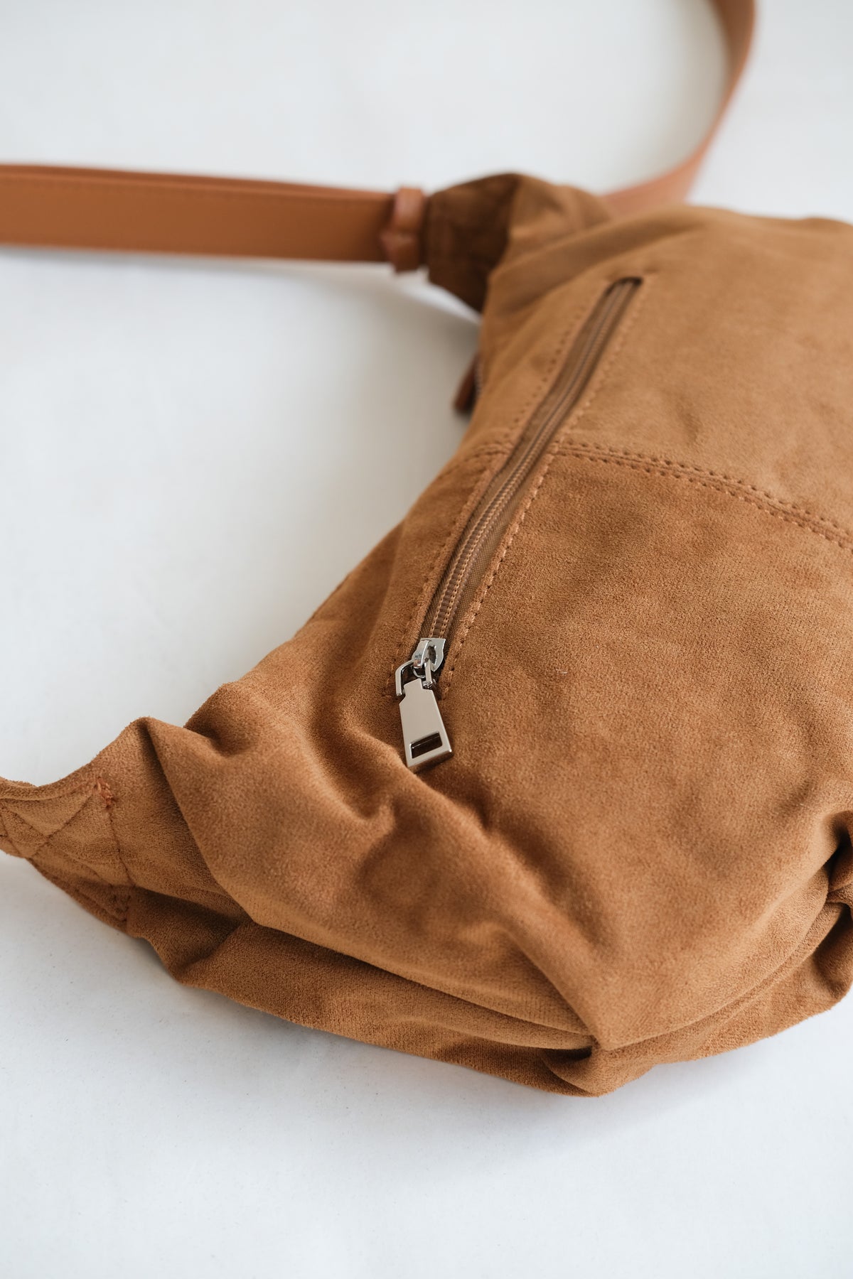 Vintage Suedette Dumpling Bag in Camel