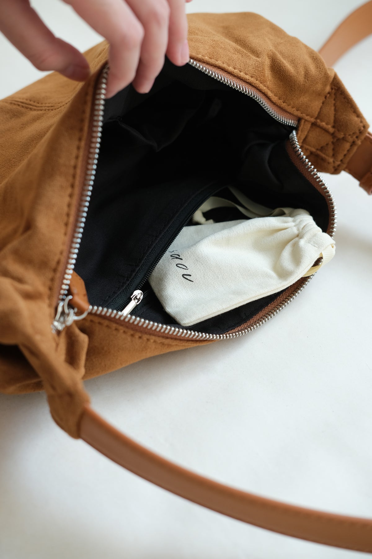 Vintage Suedette Dumpling Bag in Camel