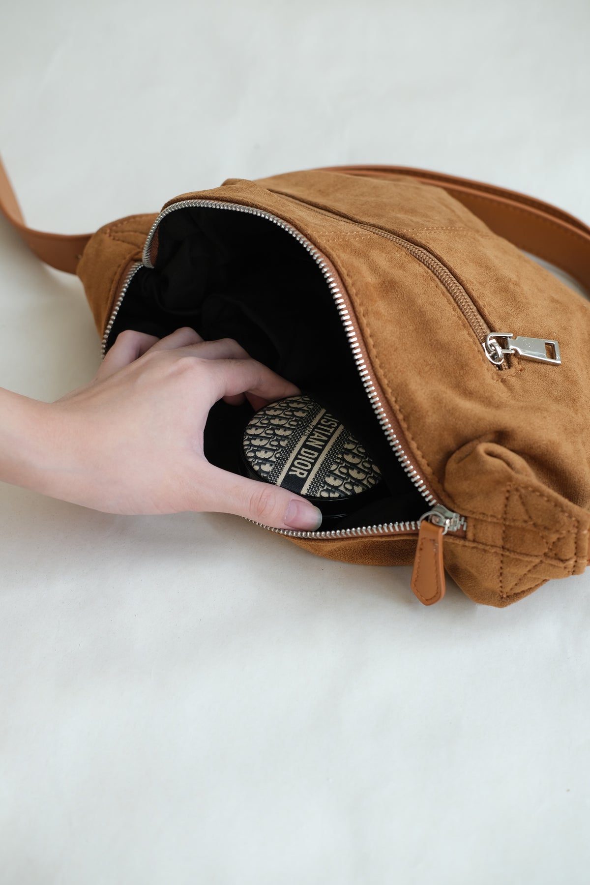Vintage Suedette Dumpling Bag in Camel